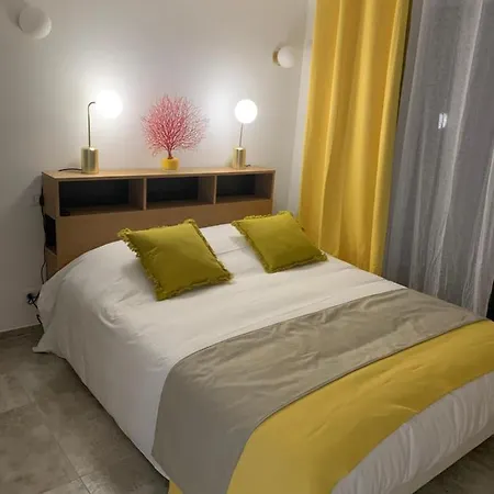 Les Du Domaine Napoleon Corsica Vue Et Piscine Vila *