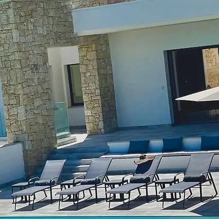 Les Du Domaine Napoleon Corsica Vue Et Piscine