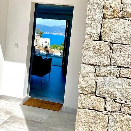 Villa Les Du Domaine Napoleon Corsica Vue Et Piscine Pietrosella