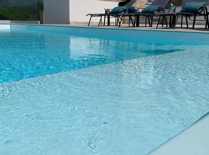 Les Du Domaine Napoleon Corsica Vue Et Piscine Pietrosella