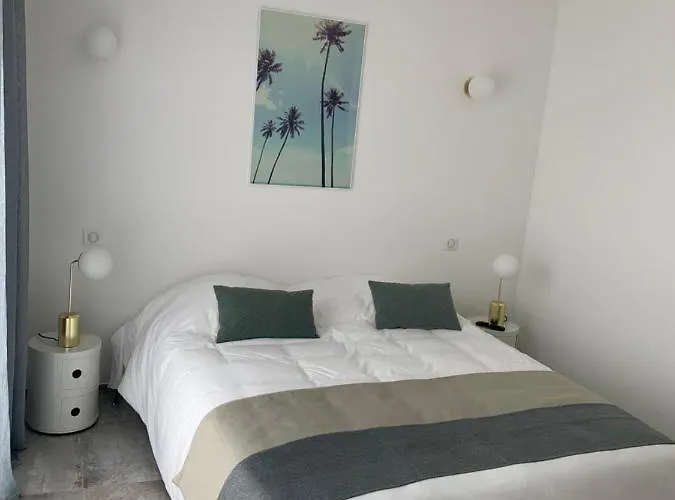 Les Du Domaine Napoleon Corsica Vue Et Piscine Villa *